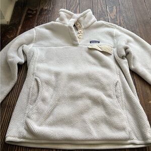 Patagonia Cream and Off-White Snap-T Style Fleece Pullover